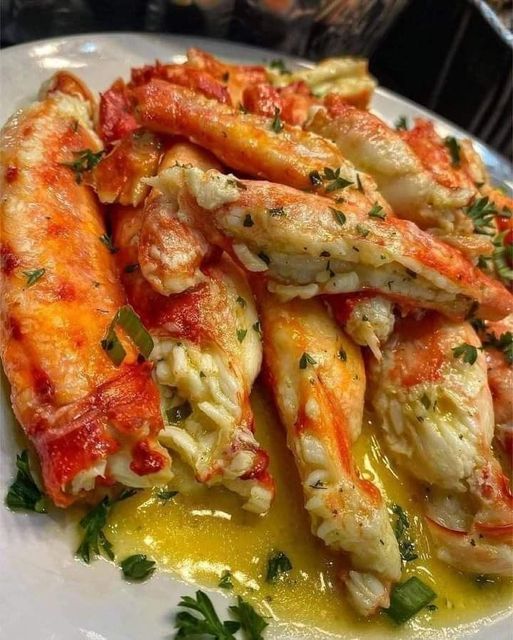 baked crab legs in butter sauce