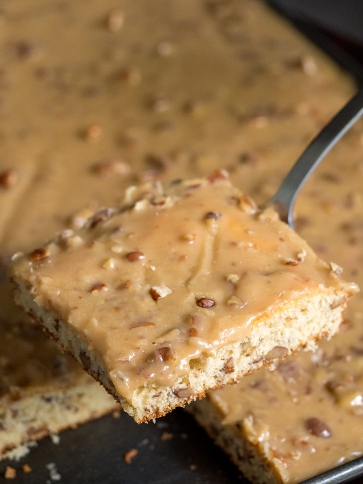 Butter Pecan Sheet Cake