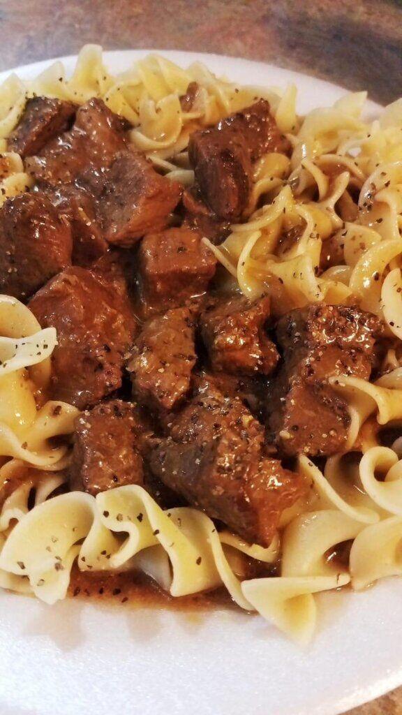 BEEF TIPS, EGG NOODLES AND CREAMY GRAVY